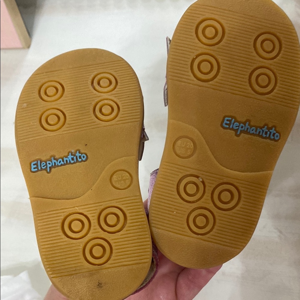 Elephantito Pink and Red Star Sandals - Picture 6 of 7